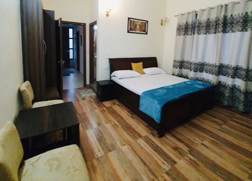 Photo of Bedroom in Kasauli