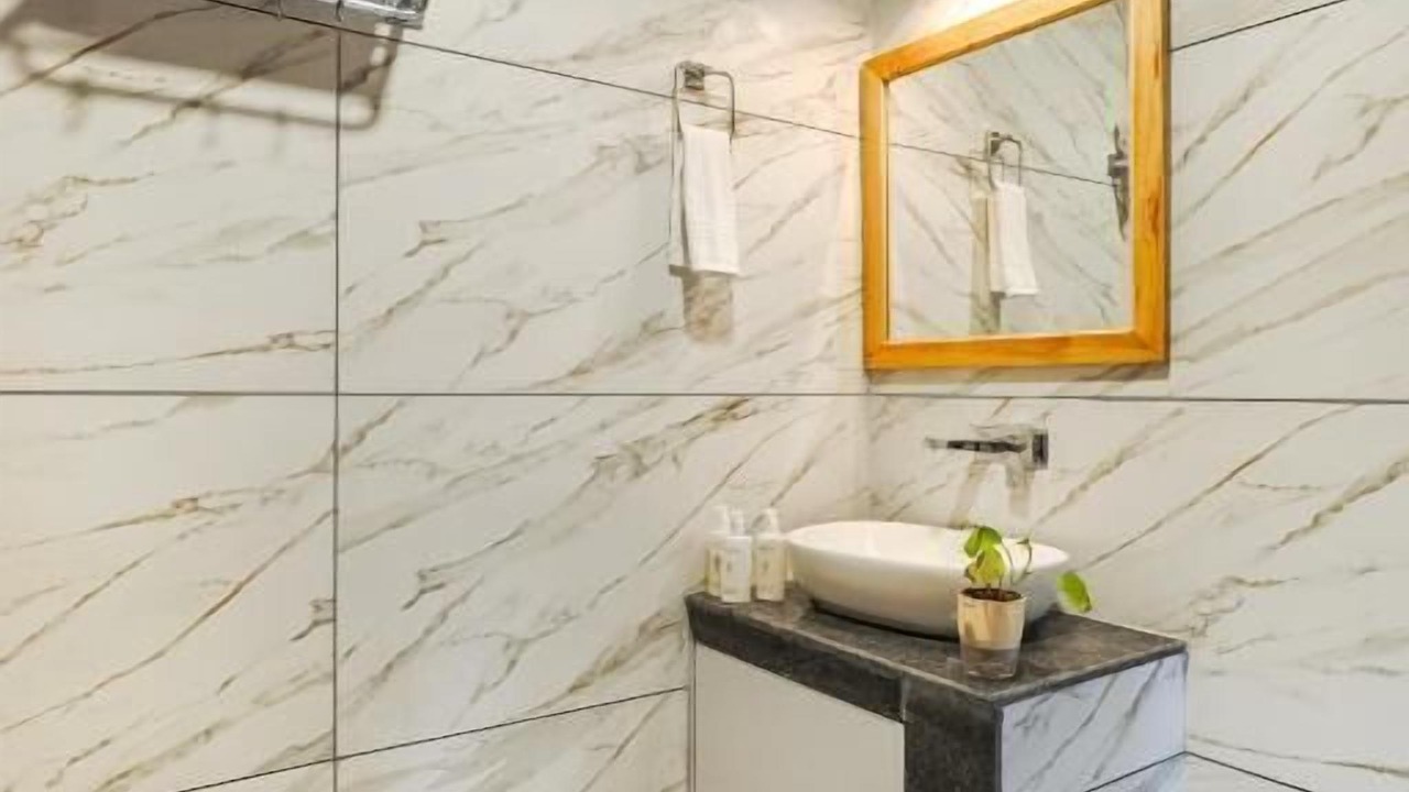 Photo of Bathroom in Theog