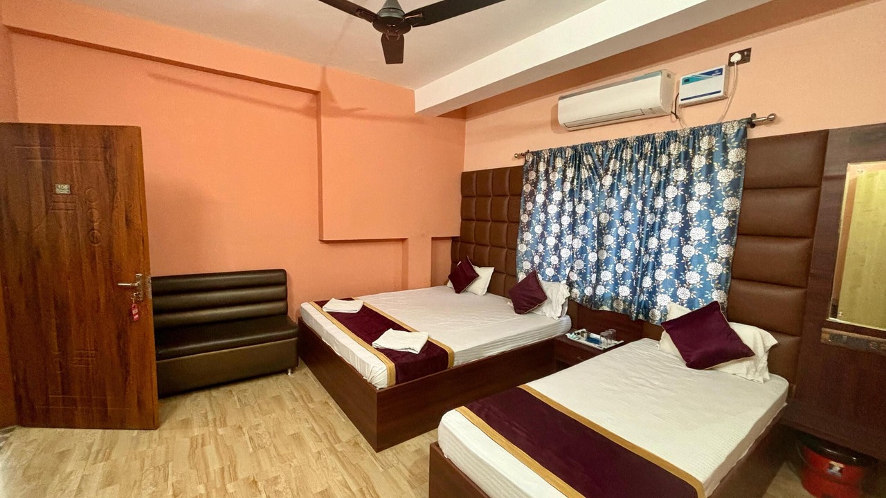 Photo of Bedroom in Sualkuchi