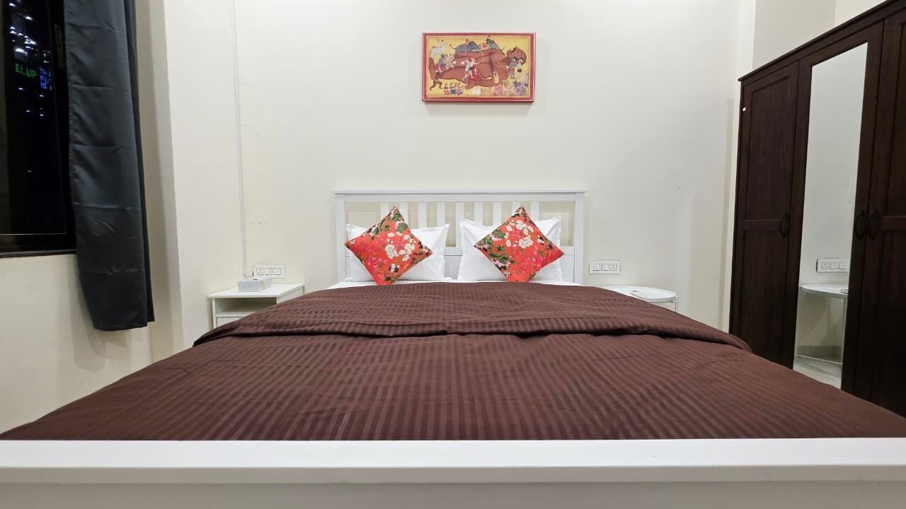 Photo of Bedroom in Lower Parel