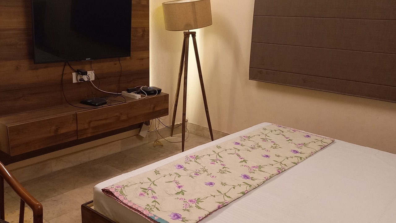 Photo of Bedroom in Mathura