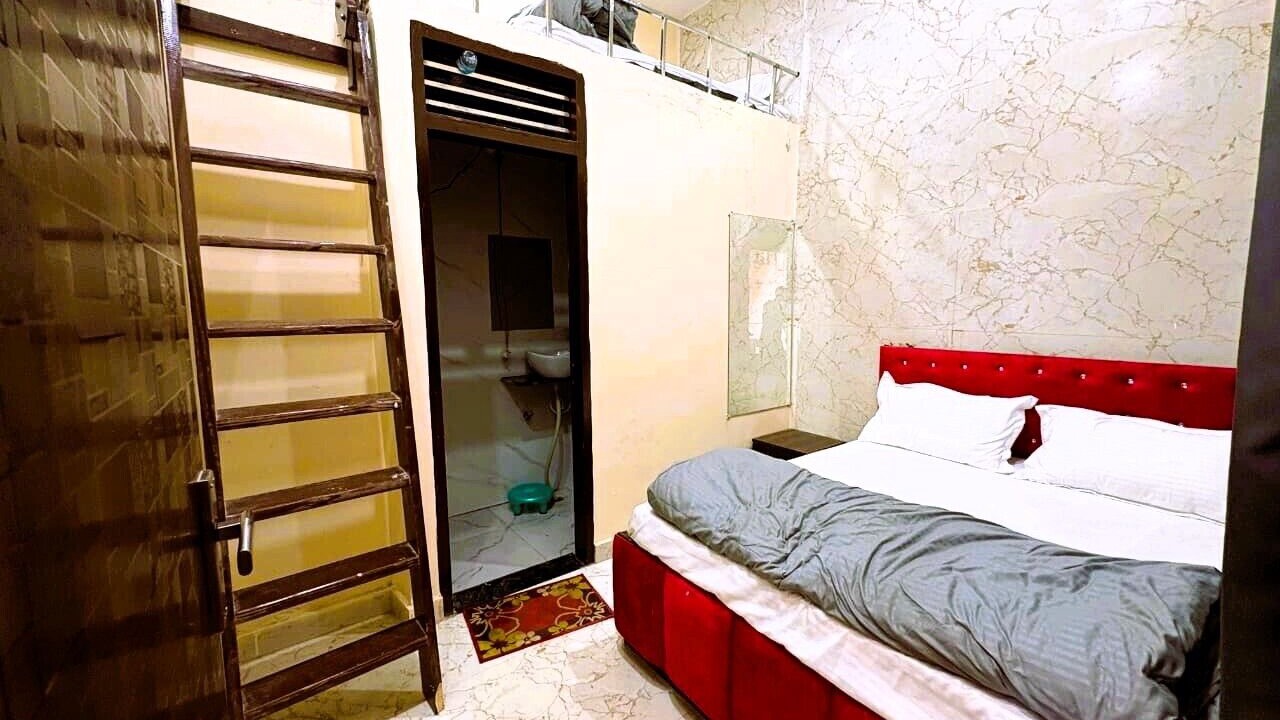 Photo of Bedroom in Vrindavan