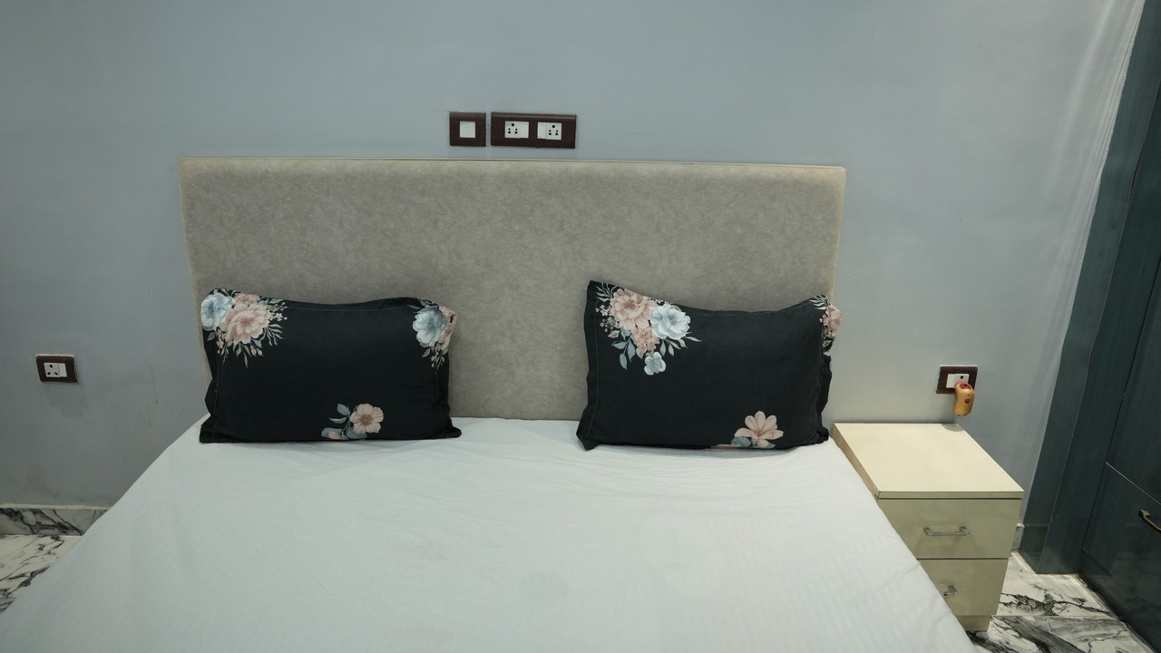 Photo of Bedroom in Gomti Nagar