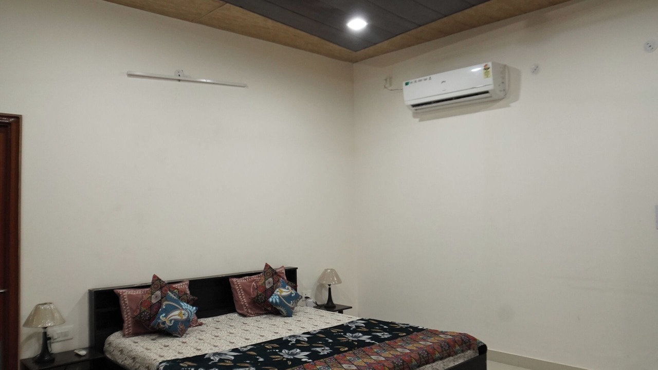 Photo of Bedroom in Agra