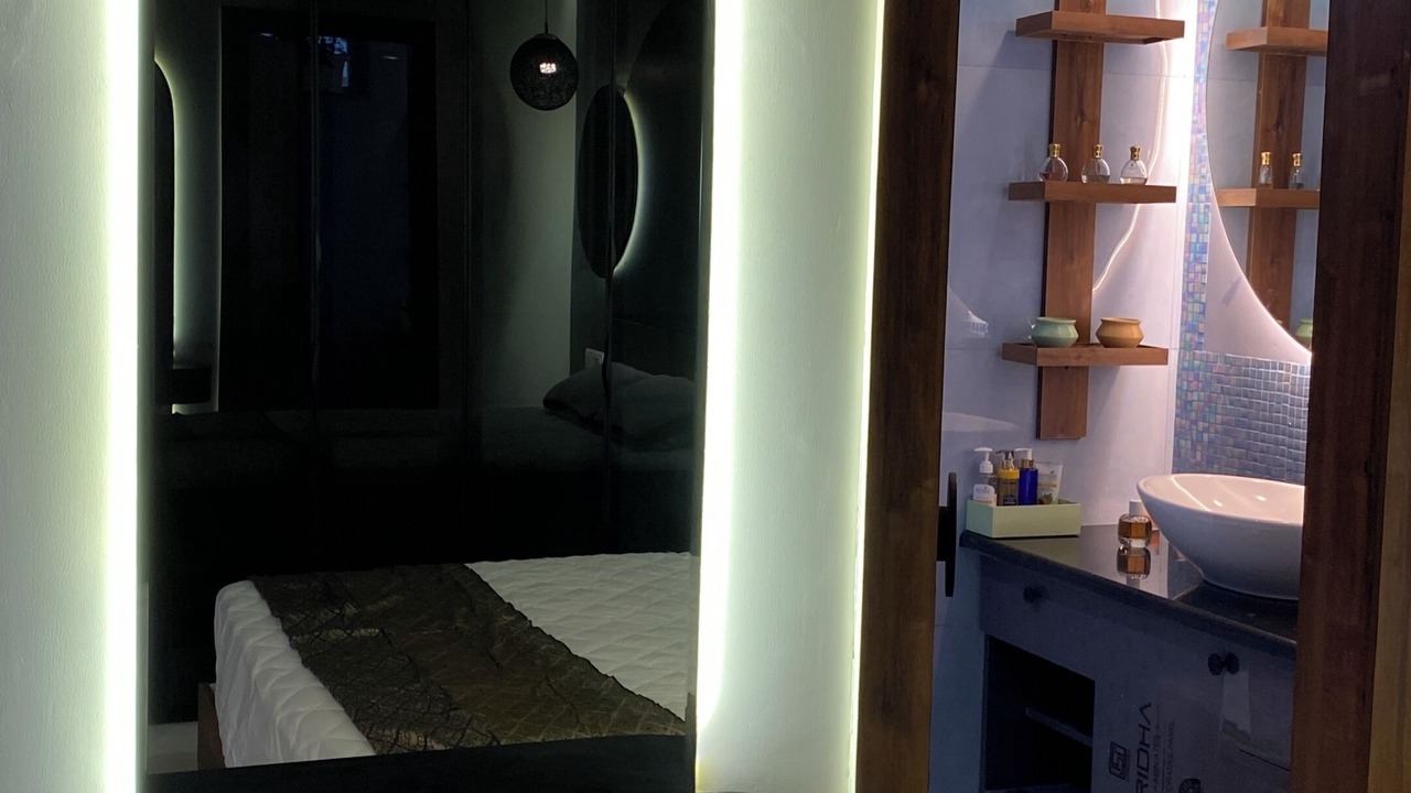 Photo of Bedroom in Karol Bagh