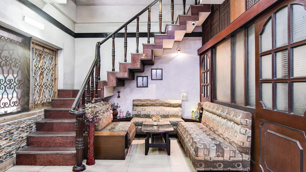 Photo of Livingroom in Sector 1