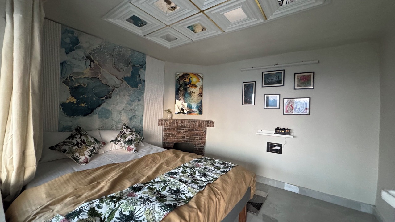 Photo of Bedroom in Mukteshwar