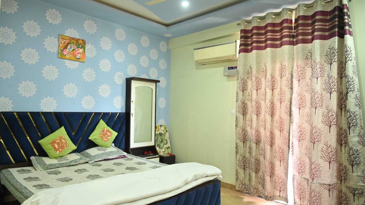Photo of Bedroom in Malviya Nagar