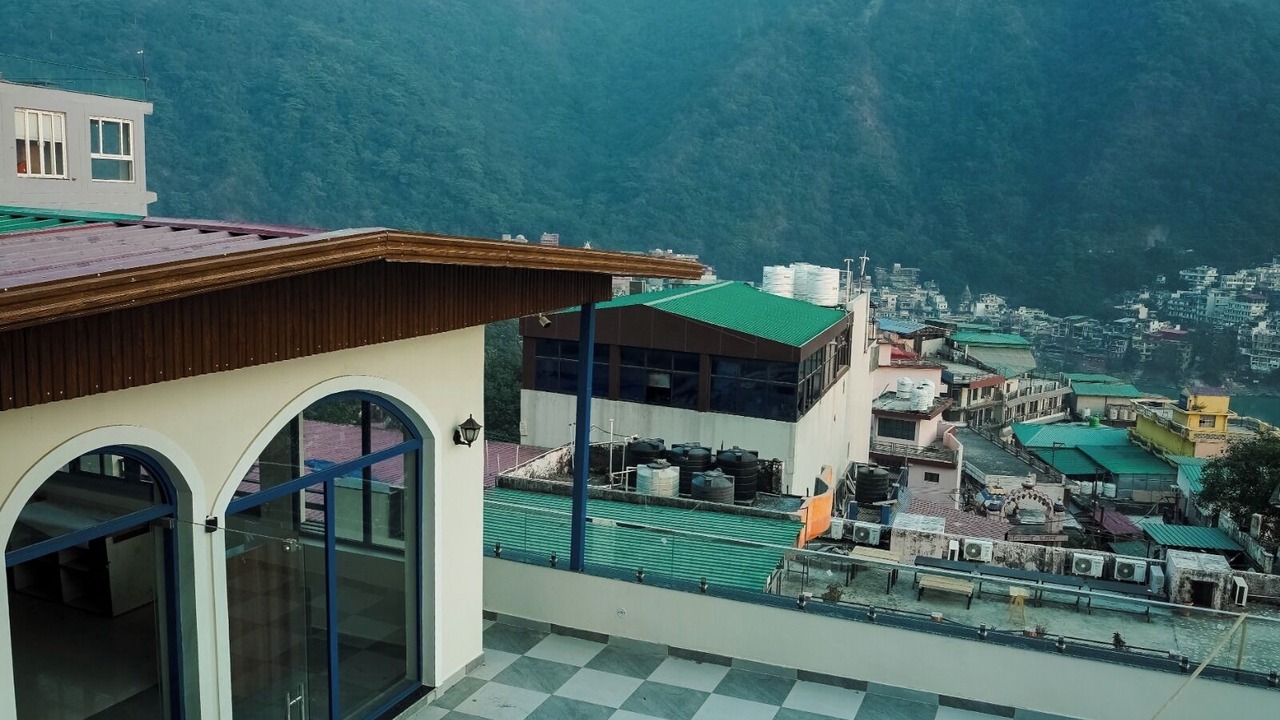 Photo of Outdoor in Tapovan