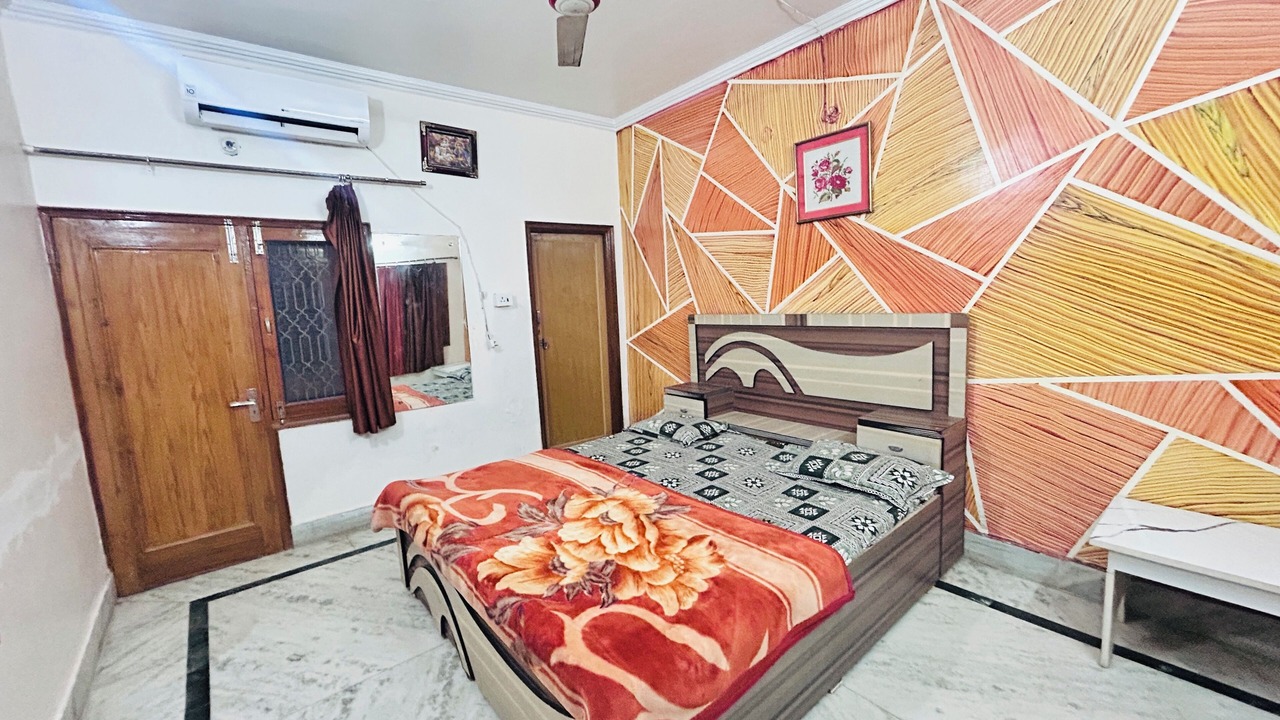 Photo of Bedroom in Vrindavan