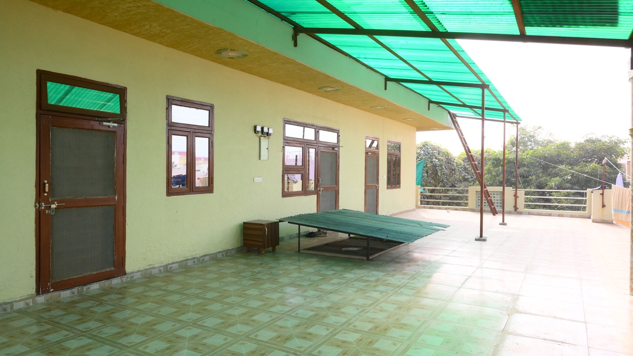 Photo of Patio Balcony in Agra
