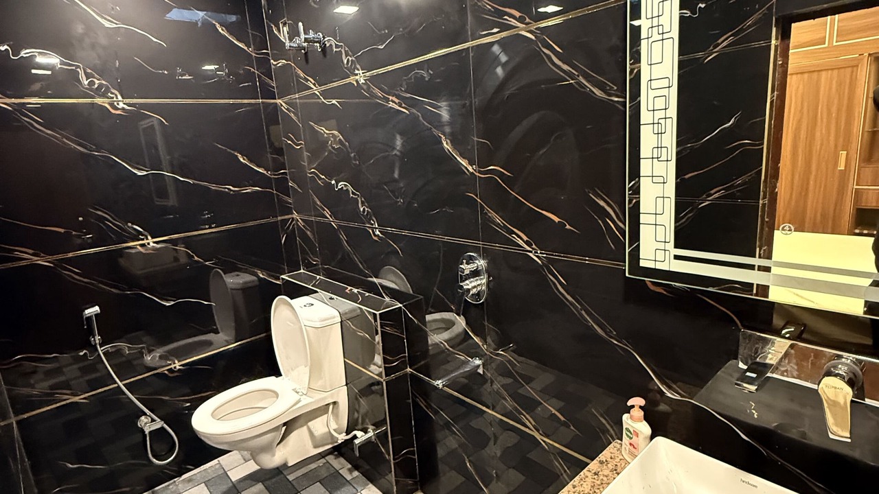 Photo of Bathroom in Taj Ganj