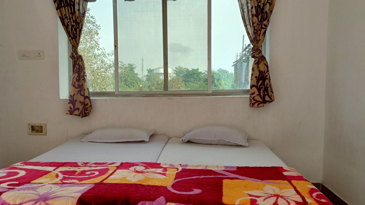 Photo of Bedroom in Bodh Gaya
