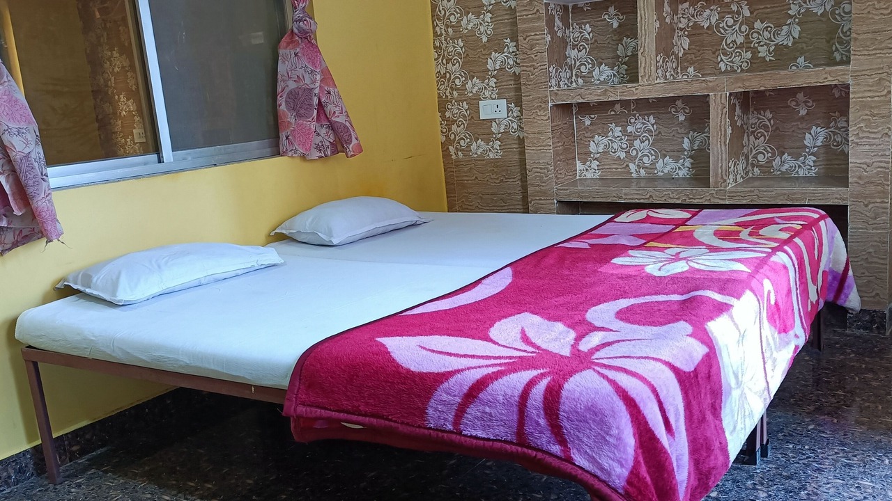Photo of Bedroom in Bodh Gaya