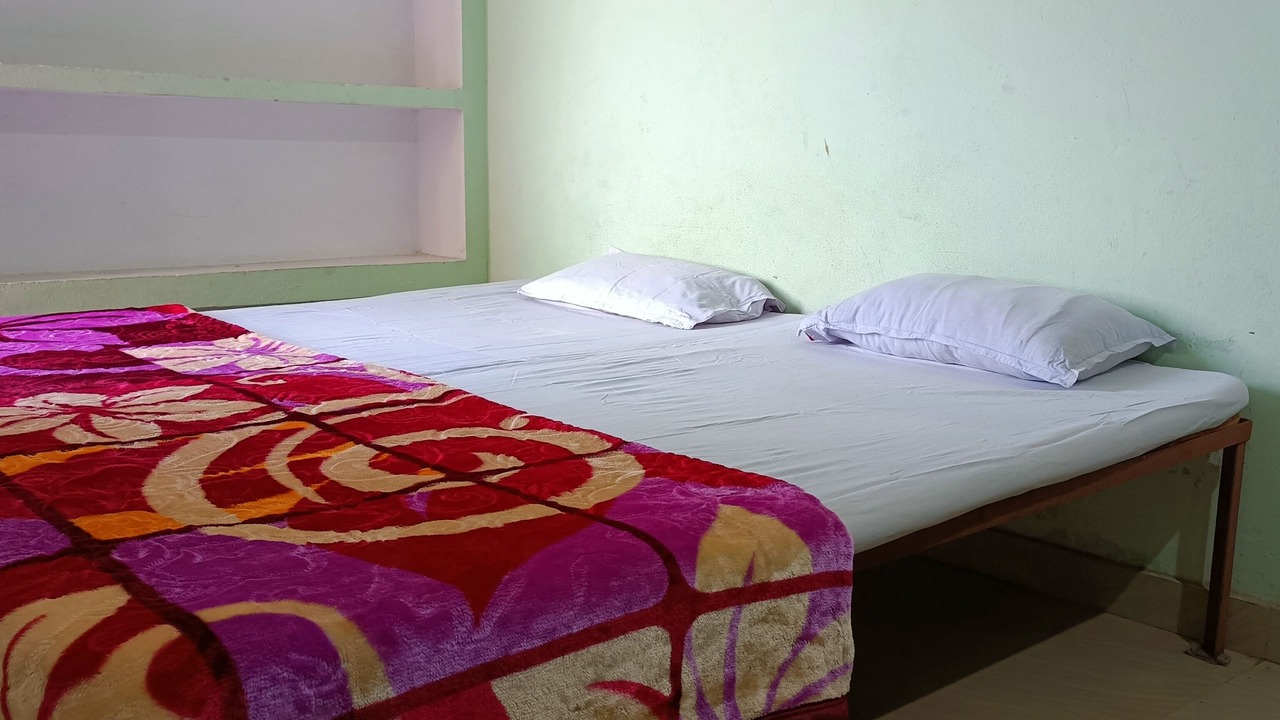 Photo of Bedroom in Bodh Gaya