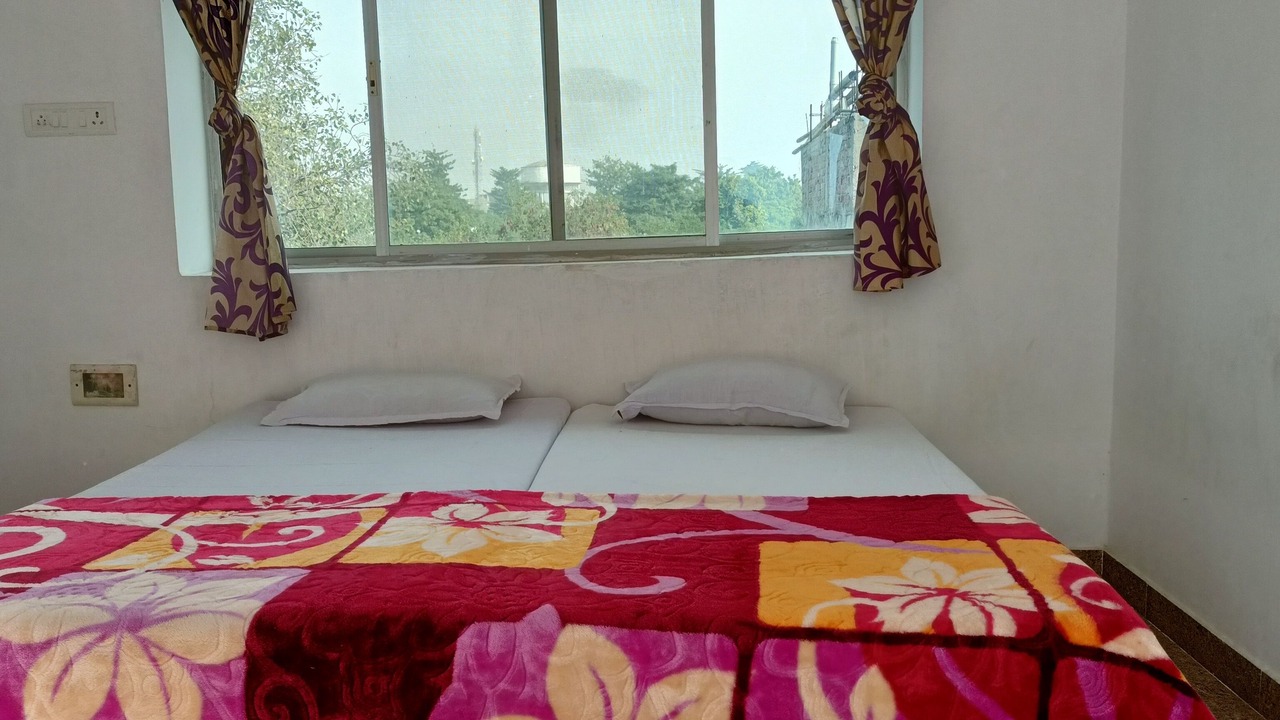 Photo of Bedroom in Bodh Gaya