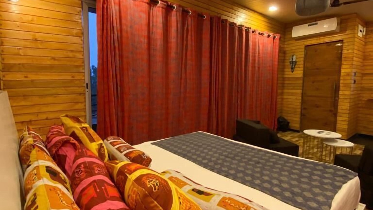 Photo of Bedroom in Lonavala