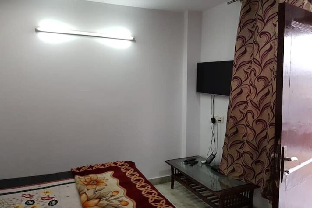 Photo of Bedroom in Lajpat Nagar