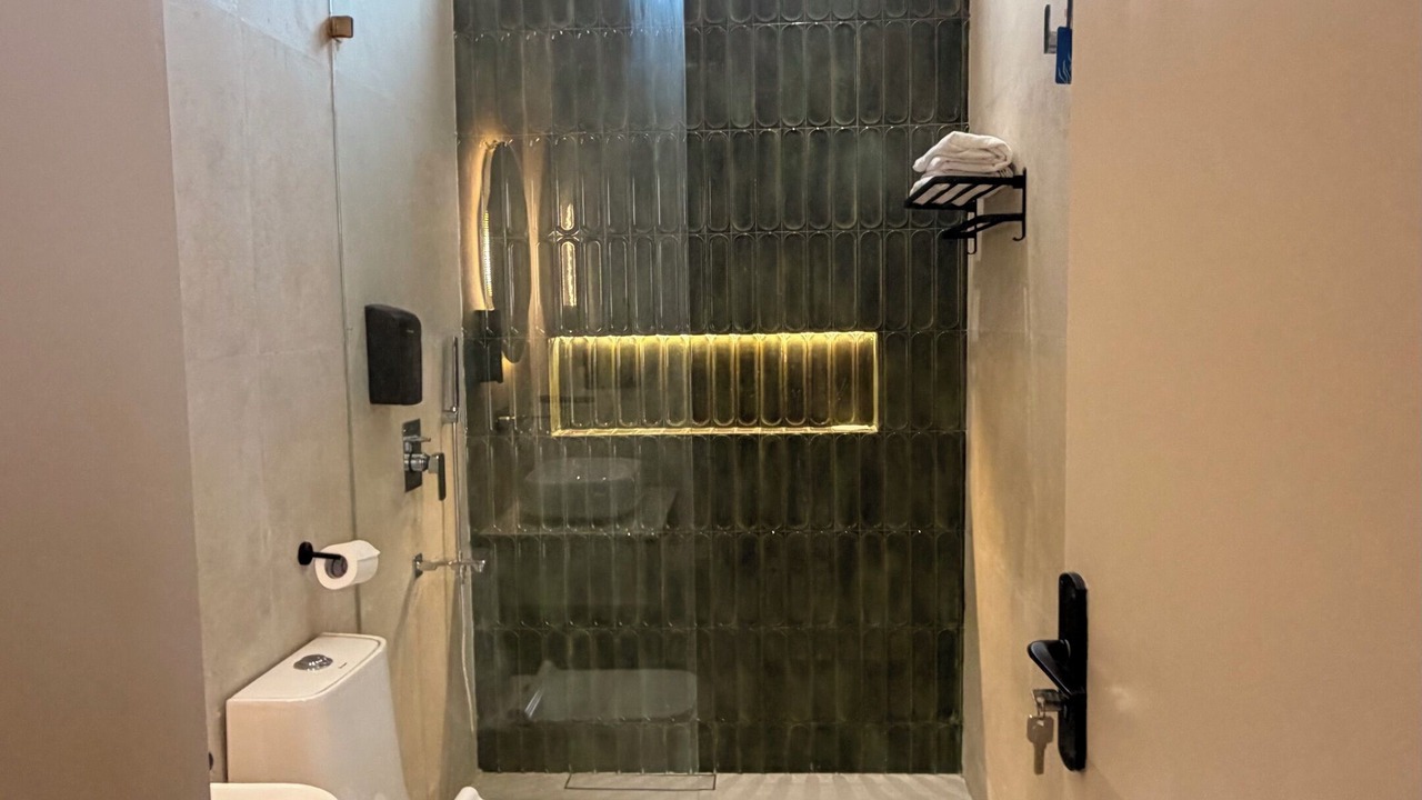 Photo of Bathroom in Taj Ganj