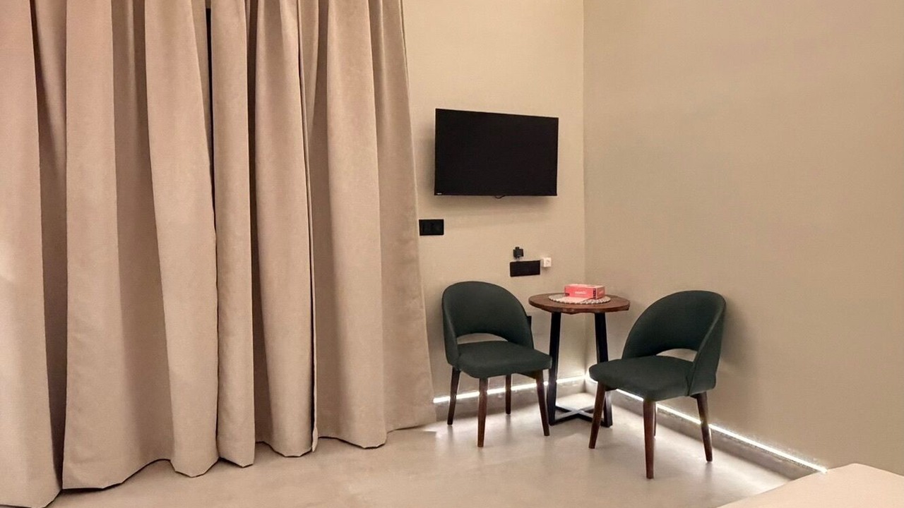 Photo of Bedroom in Taj Ganj