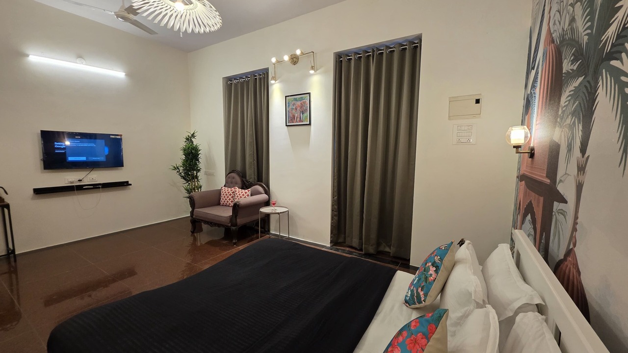 Photo of Bedroom in Malabar Hill