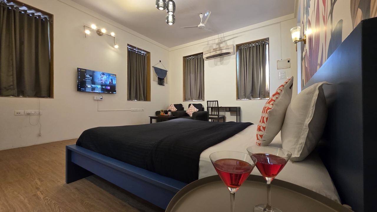 Photo of Bedroom in Malabar Hill