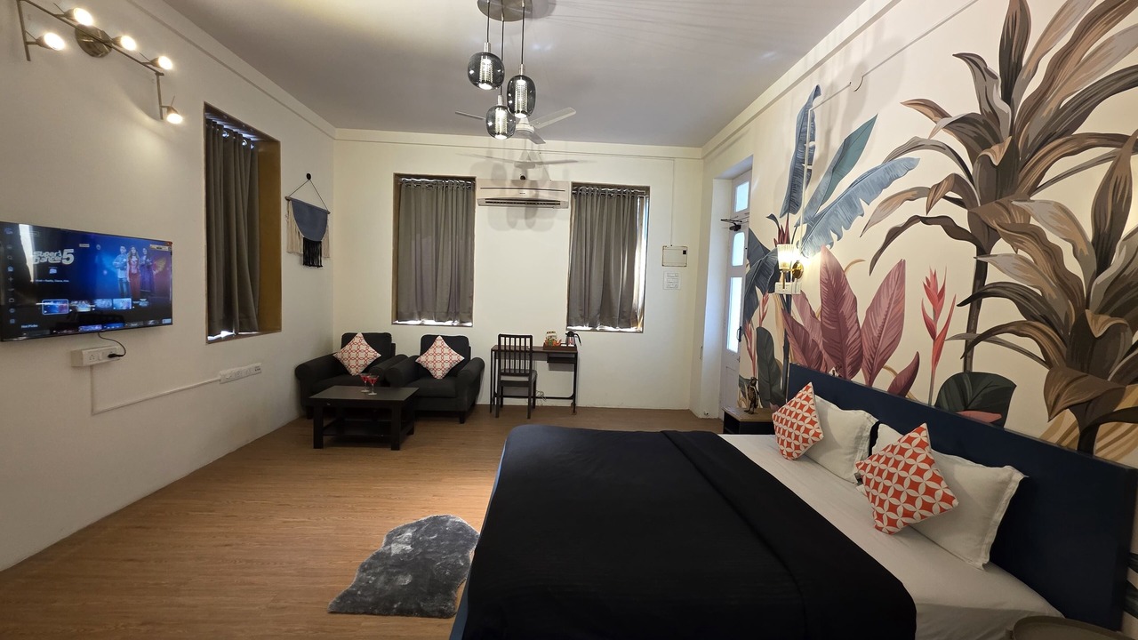 Photo of Bedroom in Malabar Hill