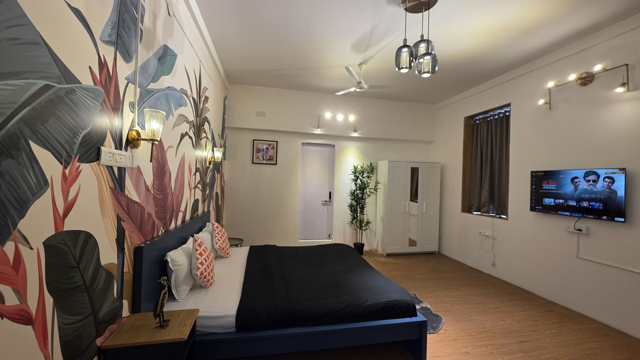 Photo of Bedroom in Malabar Hill