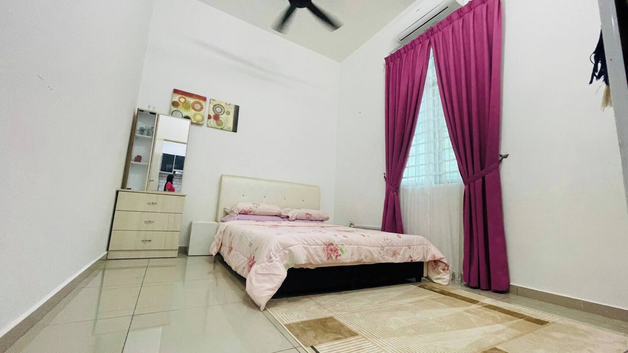 Photo of Bedroom in Durian Tunggal