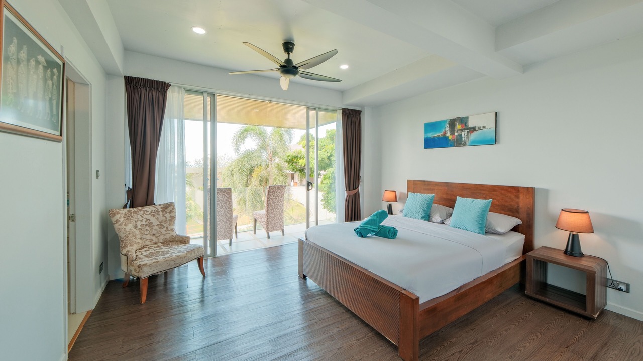 Photo of Bedroom in Padang Matsirat