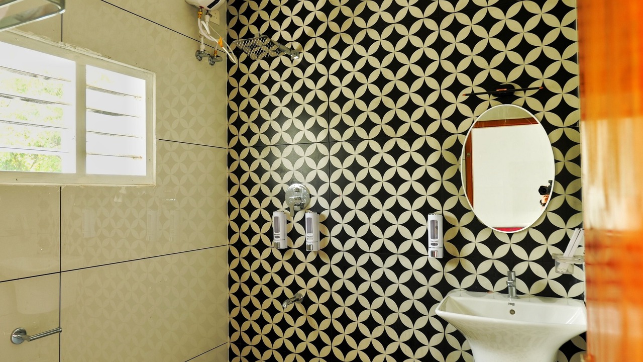 Photo of Bathroom in Vypin