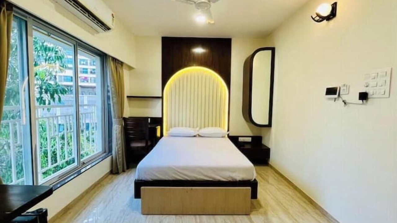 Photo of Bedroom in Kandivali East