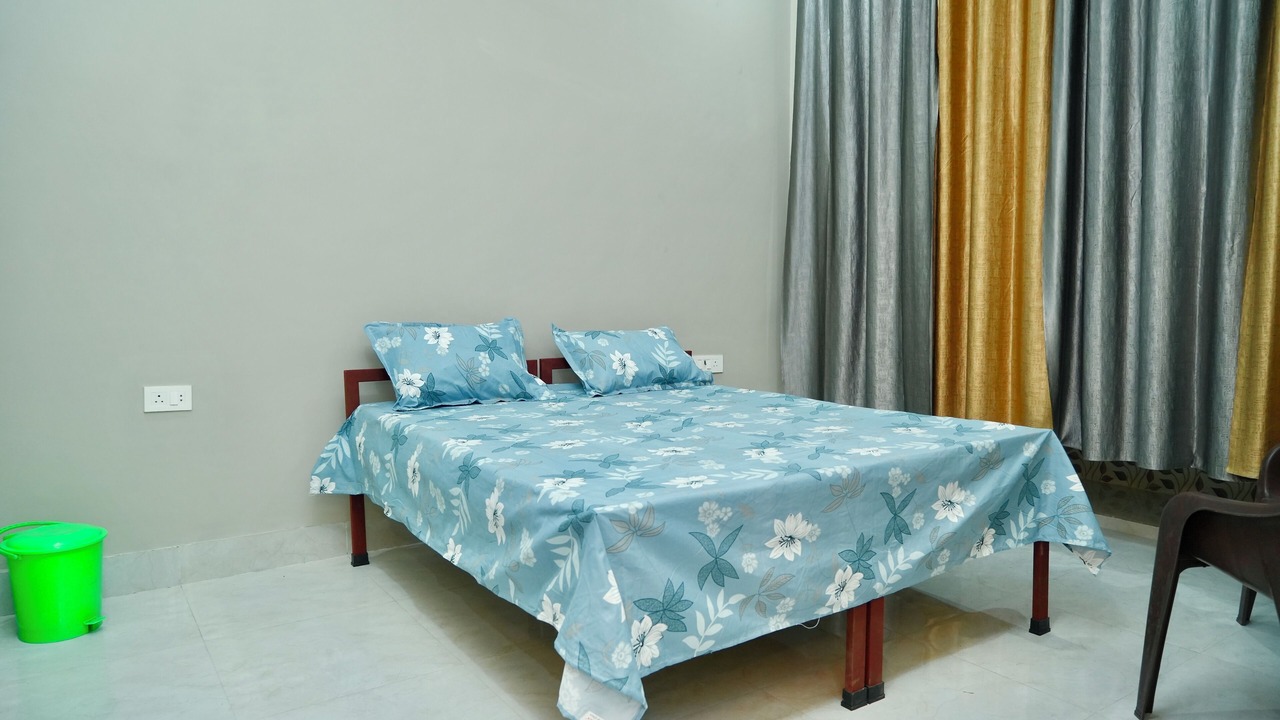 Photo of Bedroom in Haridwar