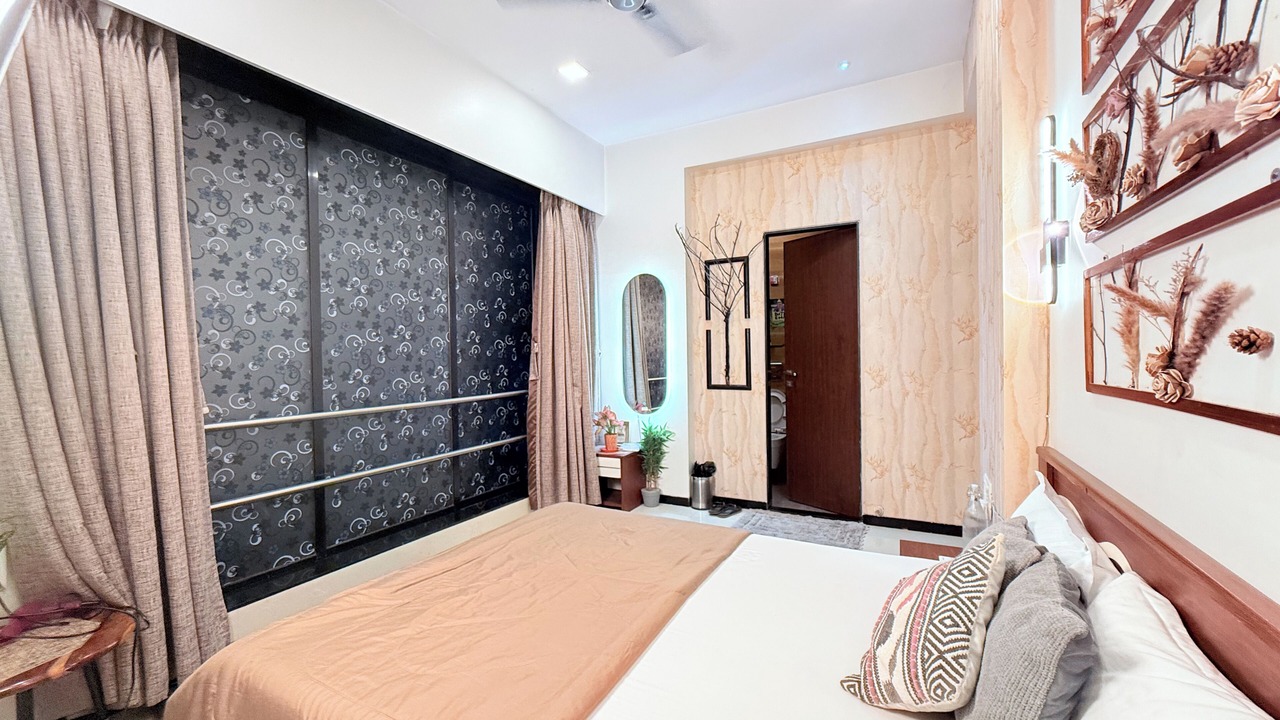 Photo of Bedroom in Aarey Colony