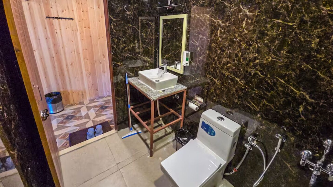 Photo of Bathroom in Tehri Range