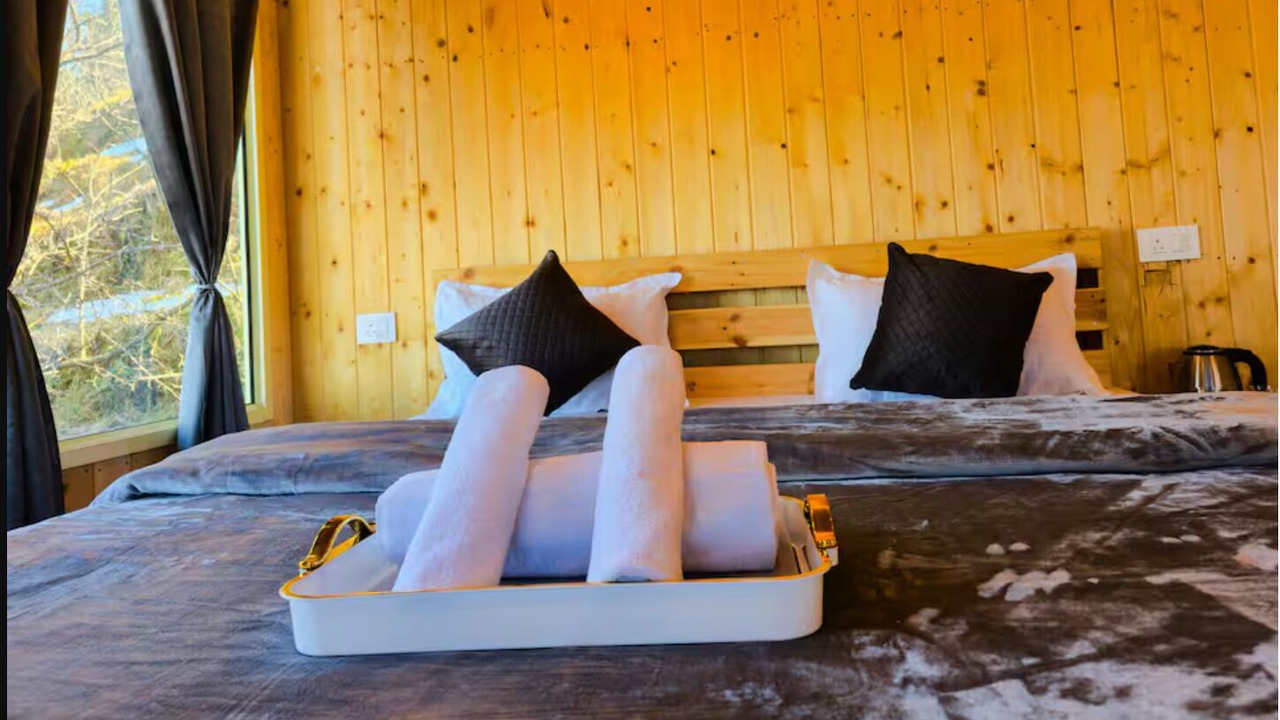 Photo of Bedroom in Tehri Range