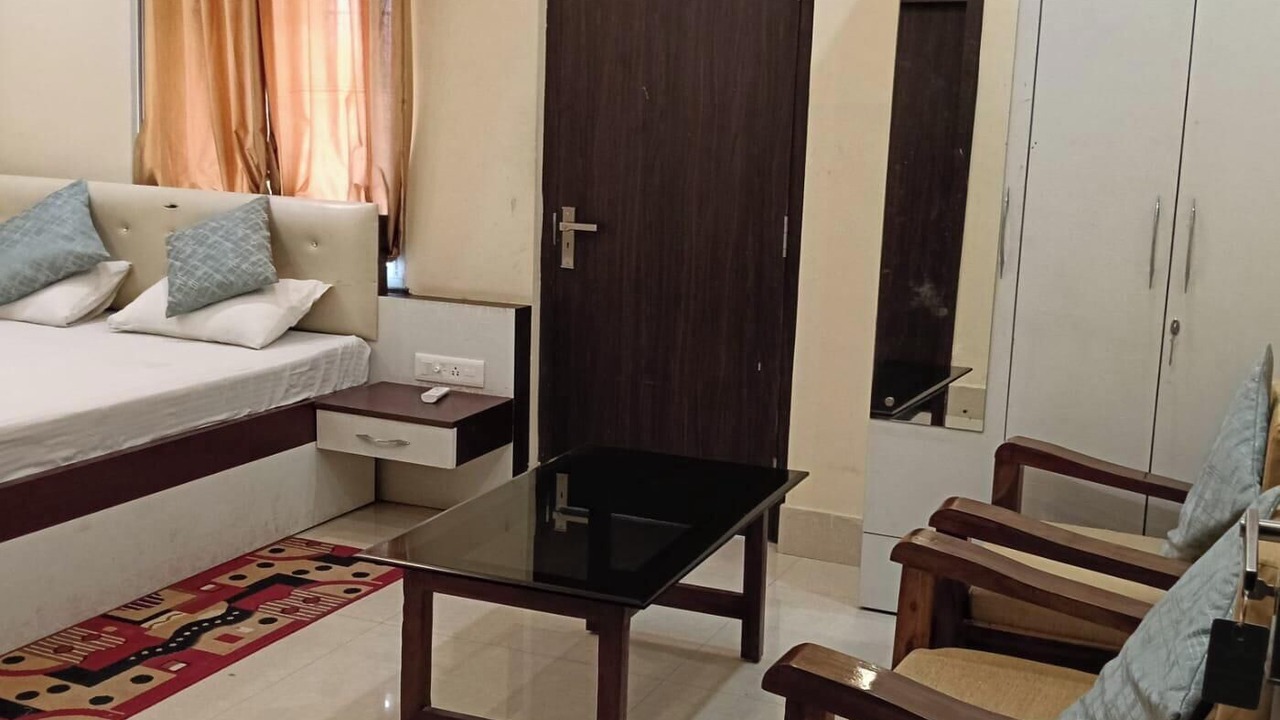 Photo of Bedroom in Deoghar