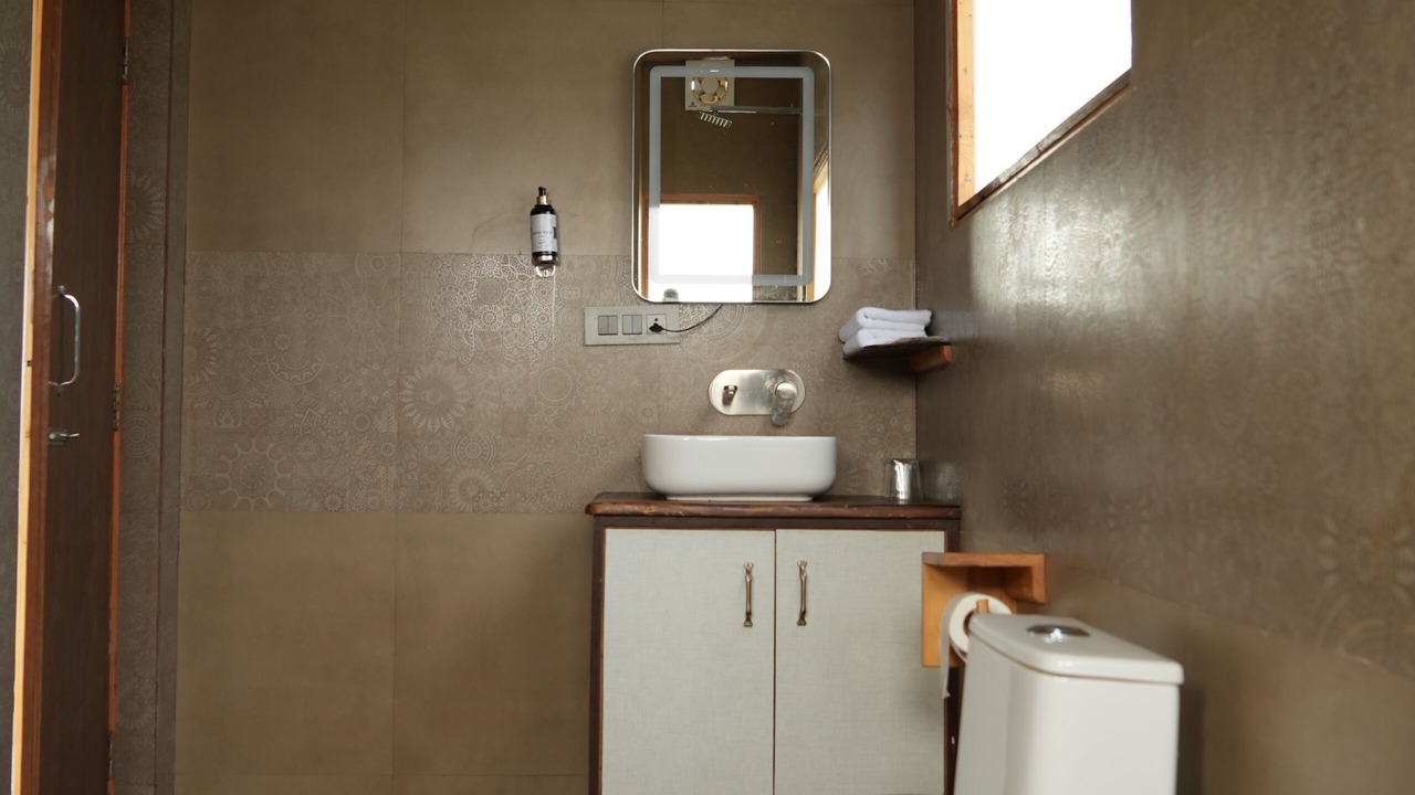 Photo of Bathroom in Kaul