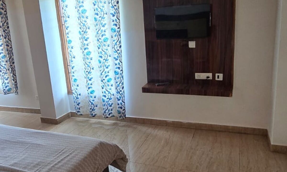 Photo of Bedroom in Dharampur
