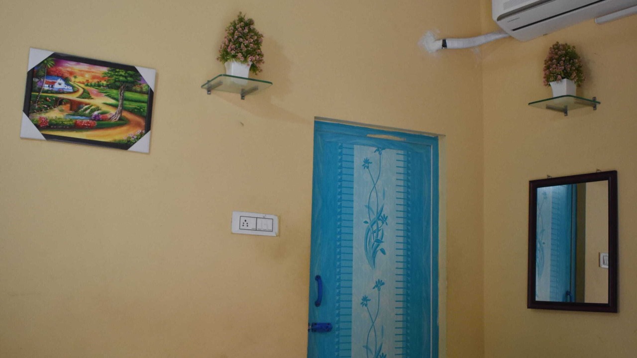 Photo of Bedroom in Tiruvannamalai