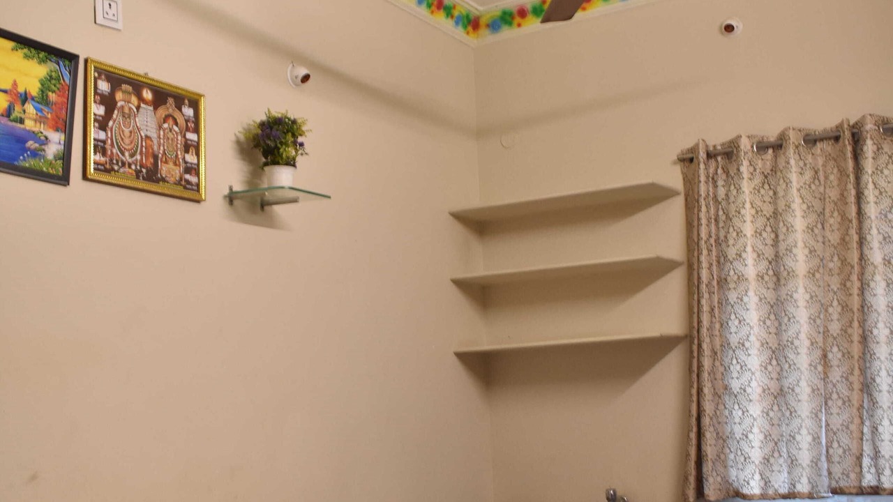 Photo of Bedroom in Tiruvannamalai