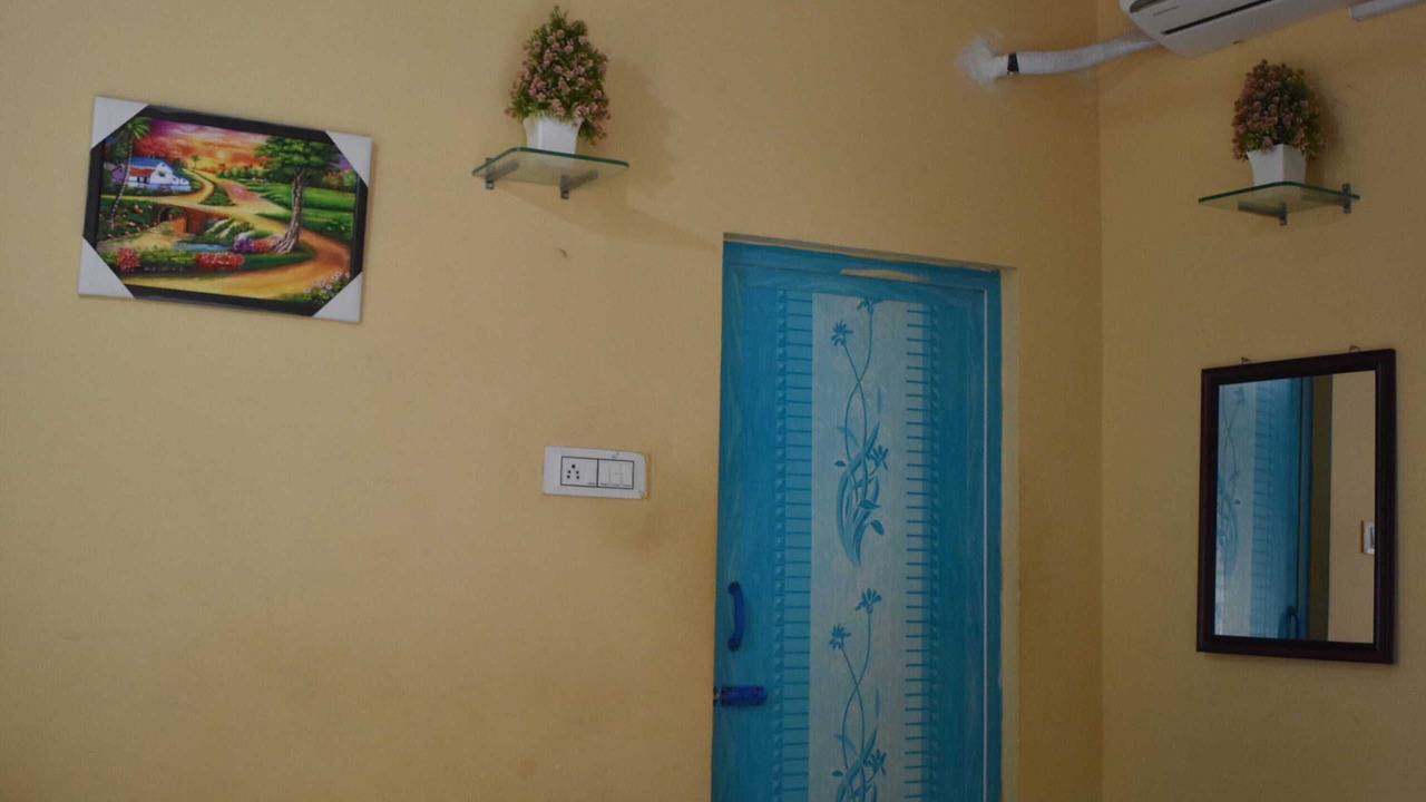 Photo of Bedroom in Tiruvannamalai