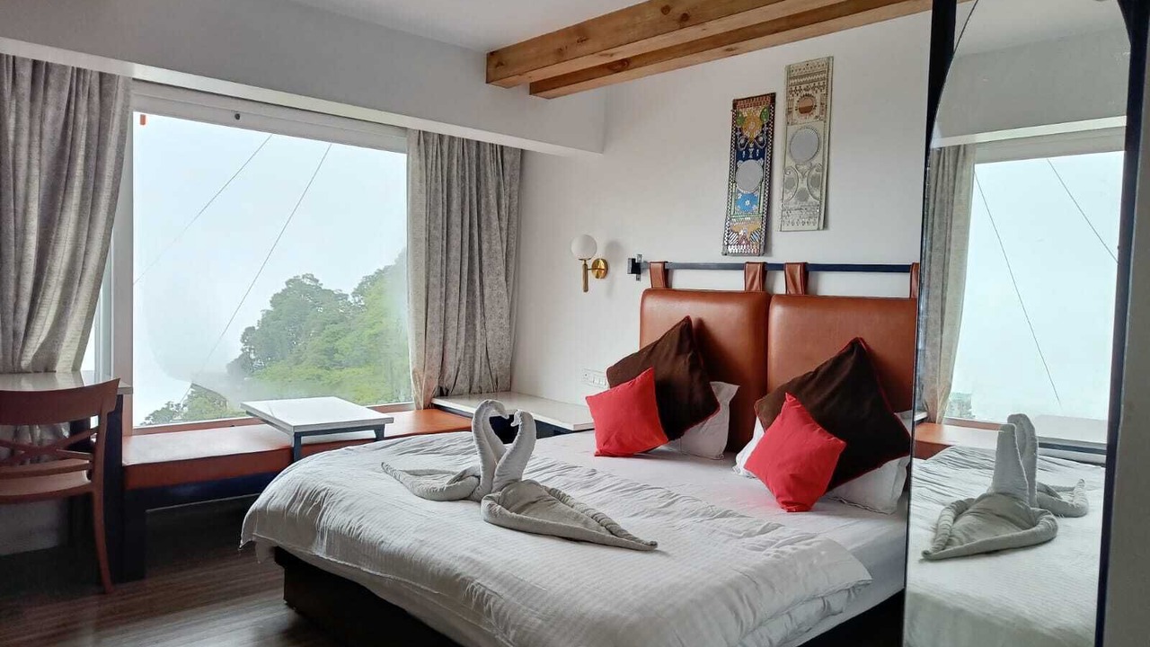 Photo of Bedroom in The Mall Road