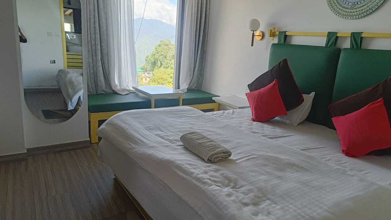 Photo of Bedroom in The Mall Road