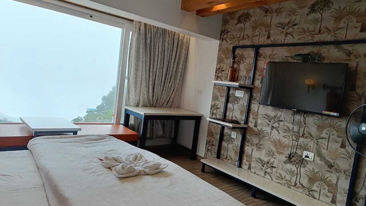 Photo of Bedroom in The Mall Road