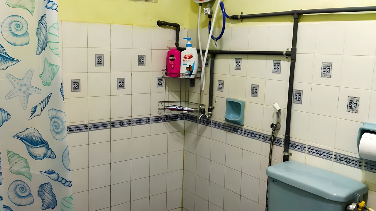 Photo of Bathroom in Tanjung Tanah Merah