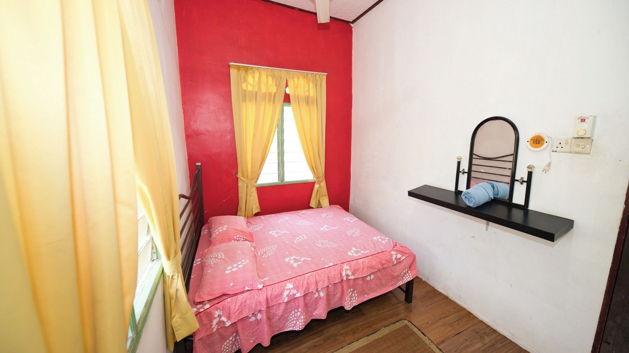 Photo of Bedroom in Chukai