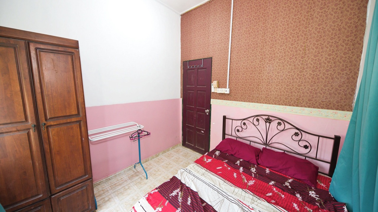 Photo of Bedroom in Chukai