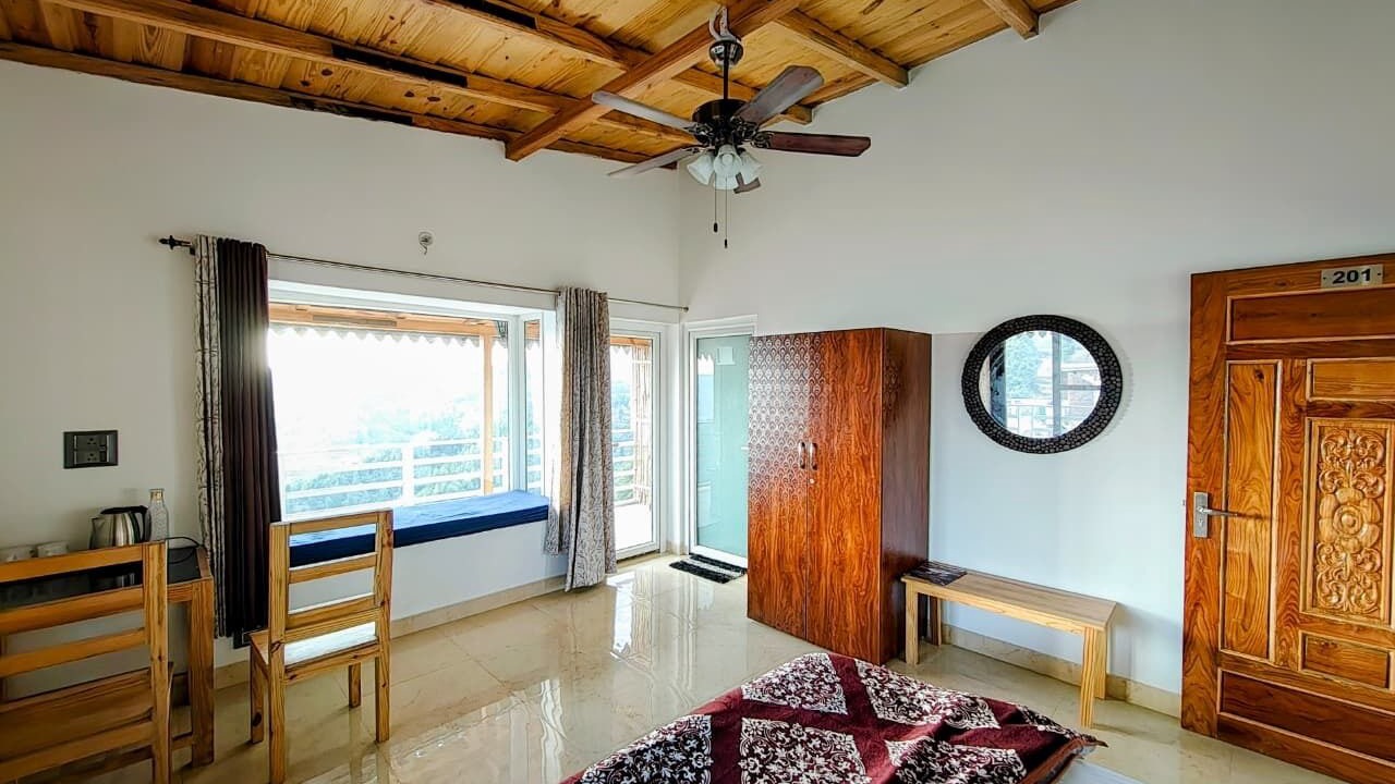 Photo of Bedroom in Mukteshwar
