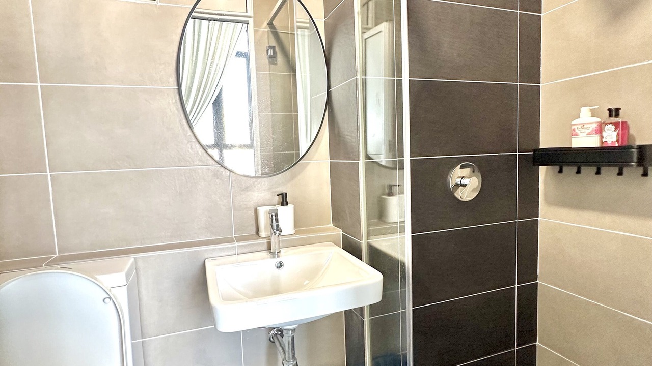 Photo of Bathroom in Medini